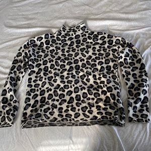 Tahari leopard print mock neck long sleeve sweater
